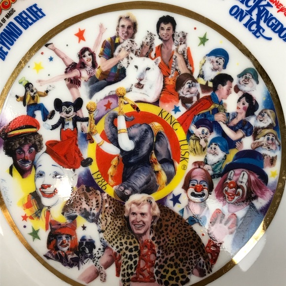 Ringling Bros & Barnum & Bailey Circus Walt Disney Vintage 90’s Collection Plate - Picture 2 of 4